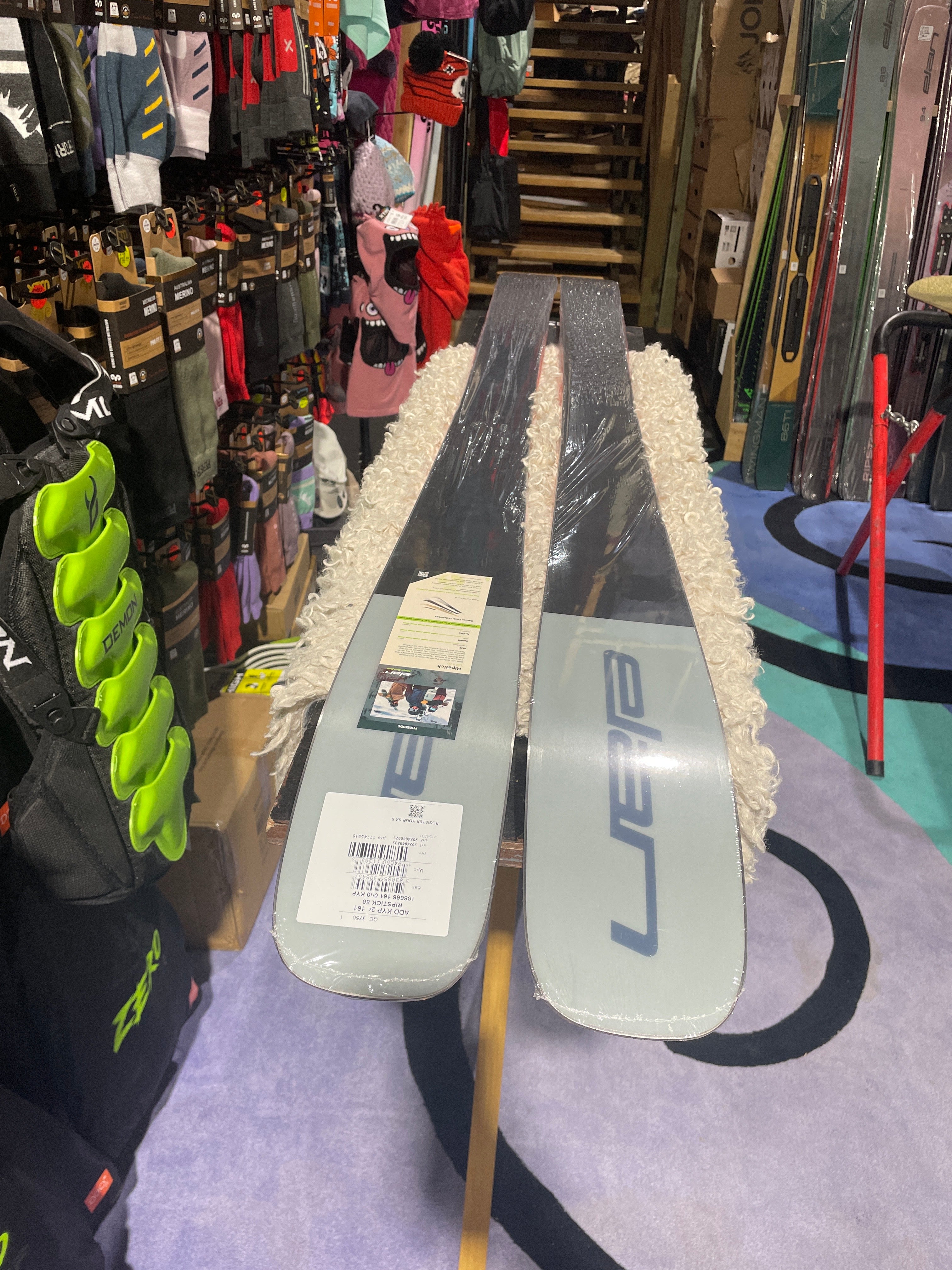SKIS ELAN RIPSTICK 88 Men’s Skis 2025