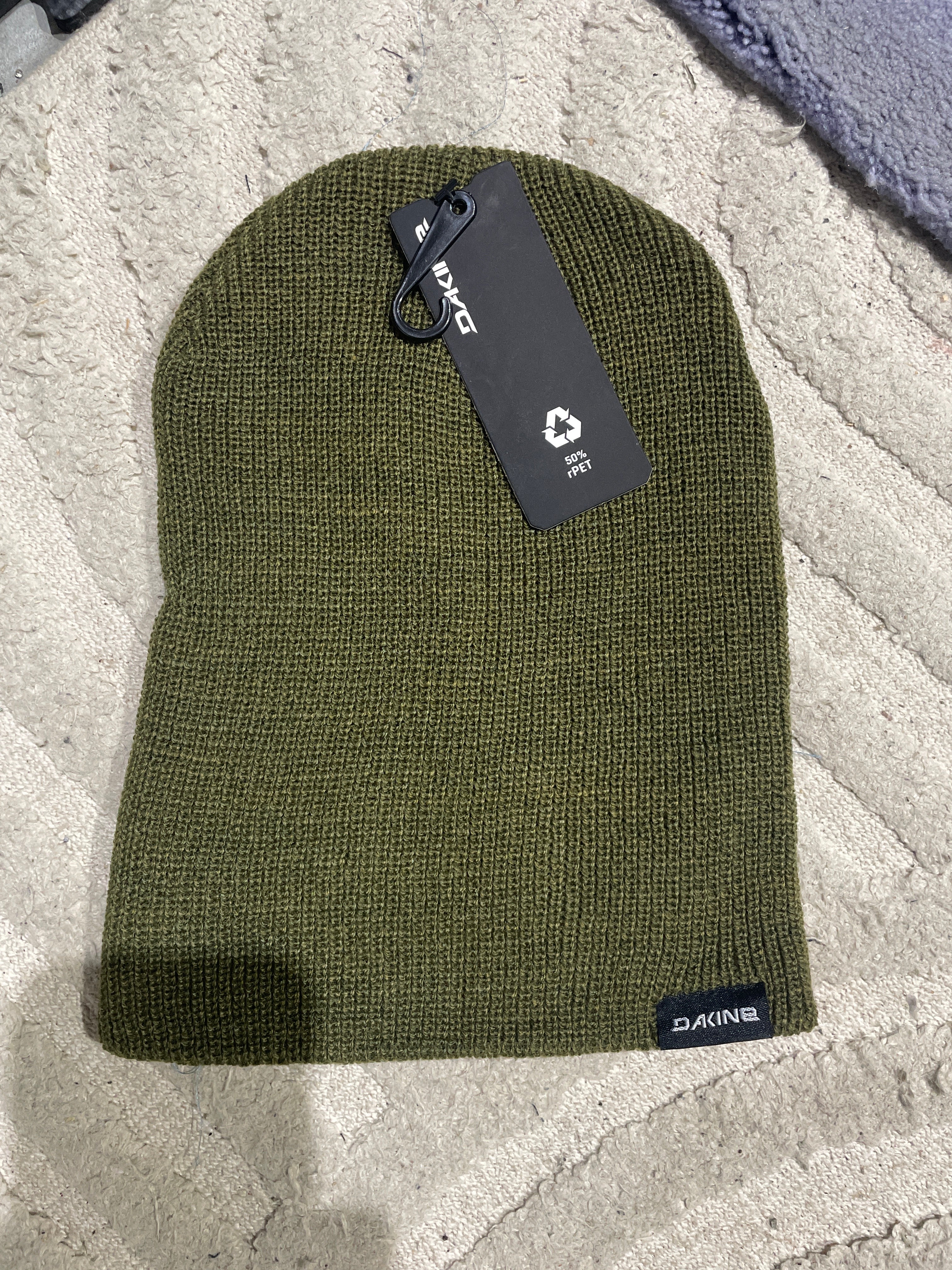 Snow Beanie DAKINE Tall Boy Beanie- black or olive