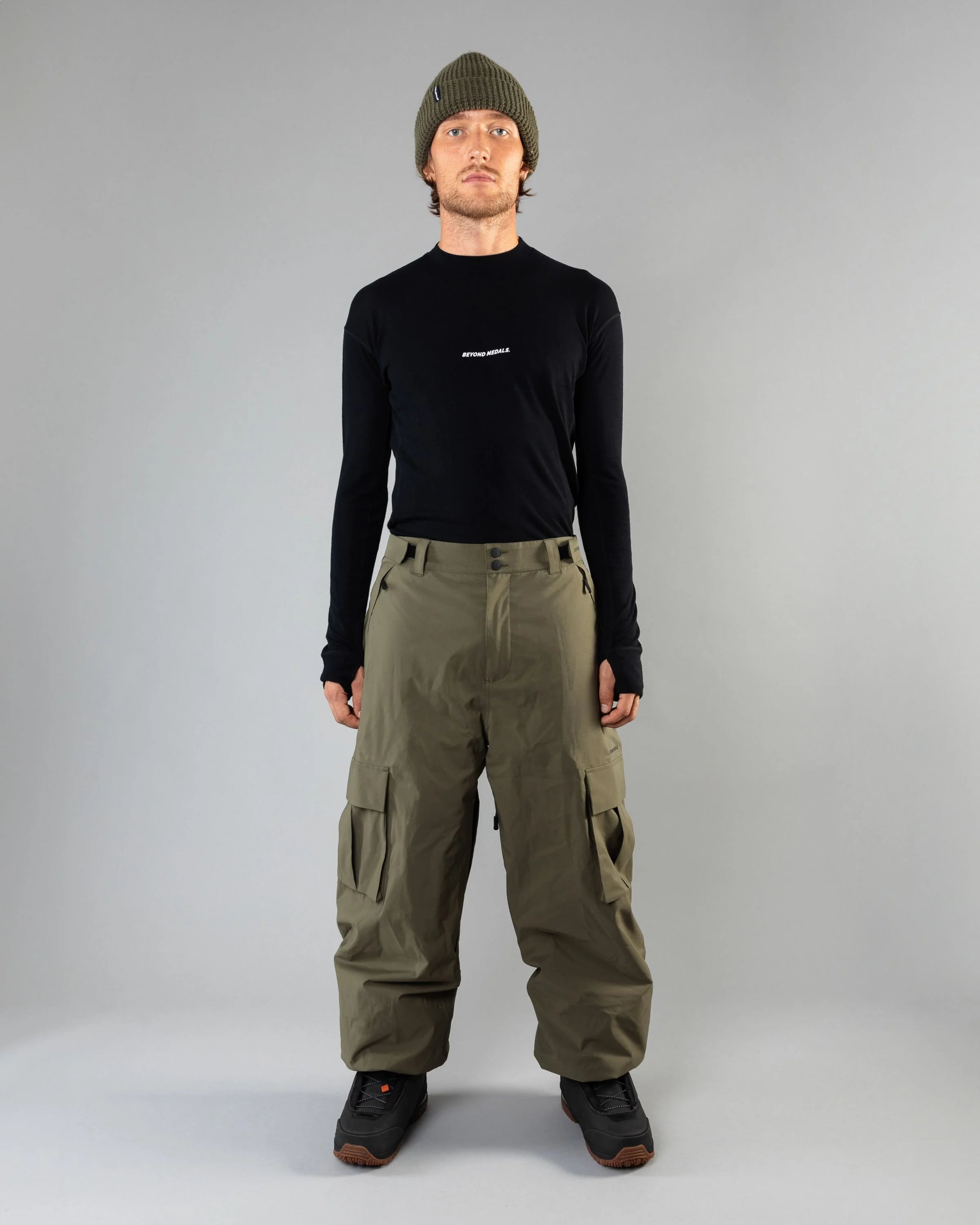 Beyond Medals Park Cargo Pants 2L - Green