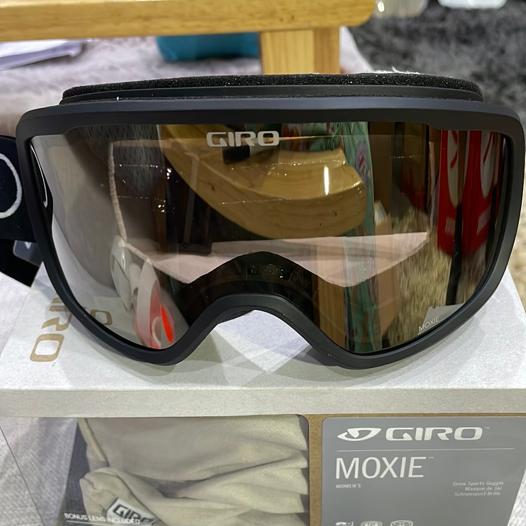 Snow Goggles MOXIE GIRO Black Core Light Amber Gold + Yellow (2X LENSE)