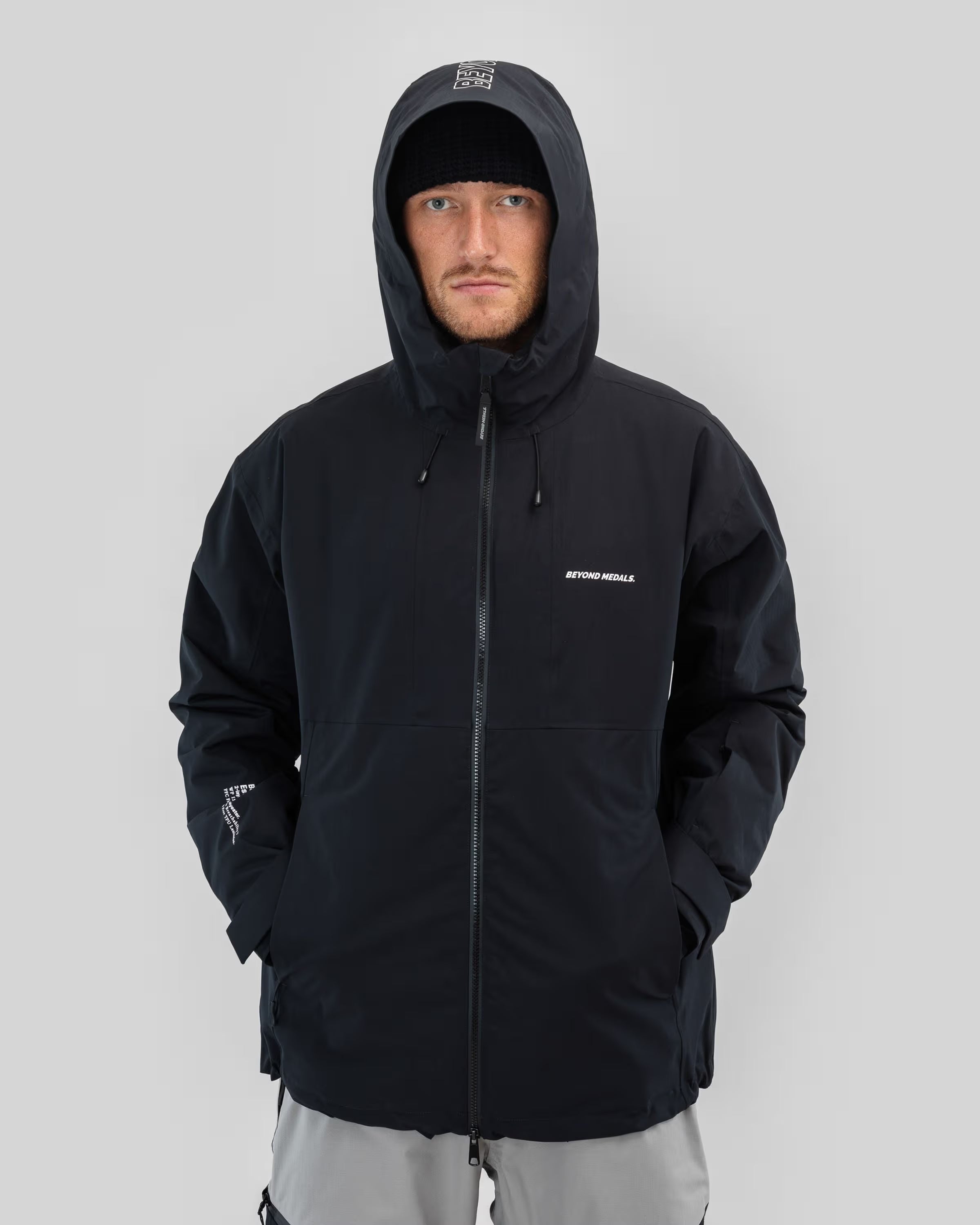 Beyond Medals Fullzip Jacket 2L - Black