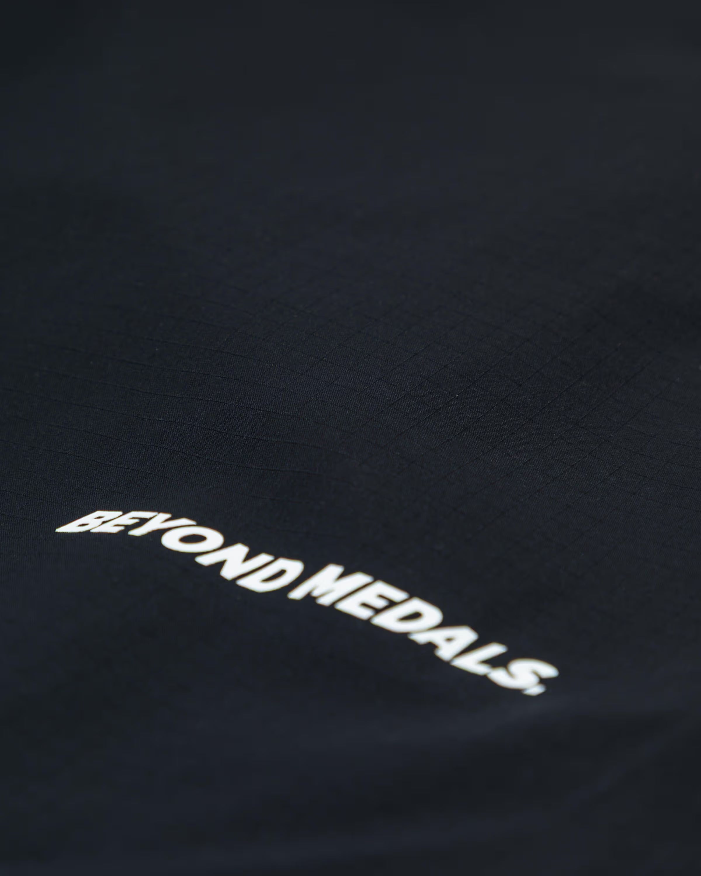 Beyond Medals Fullzip Jacket 2L - Black