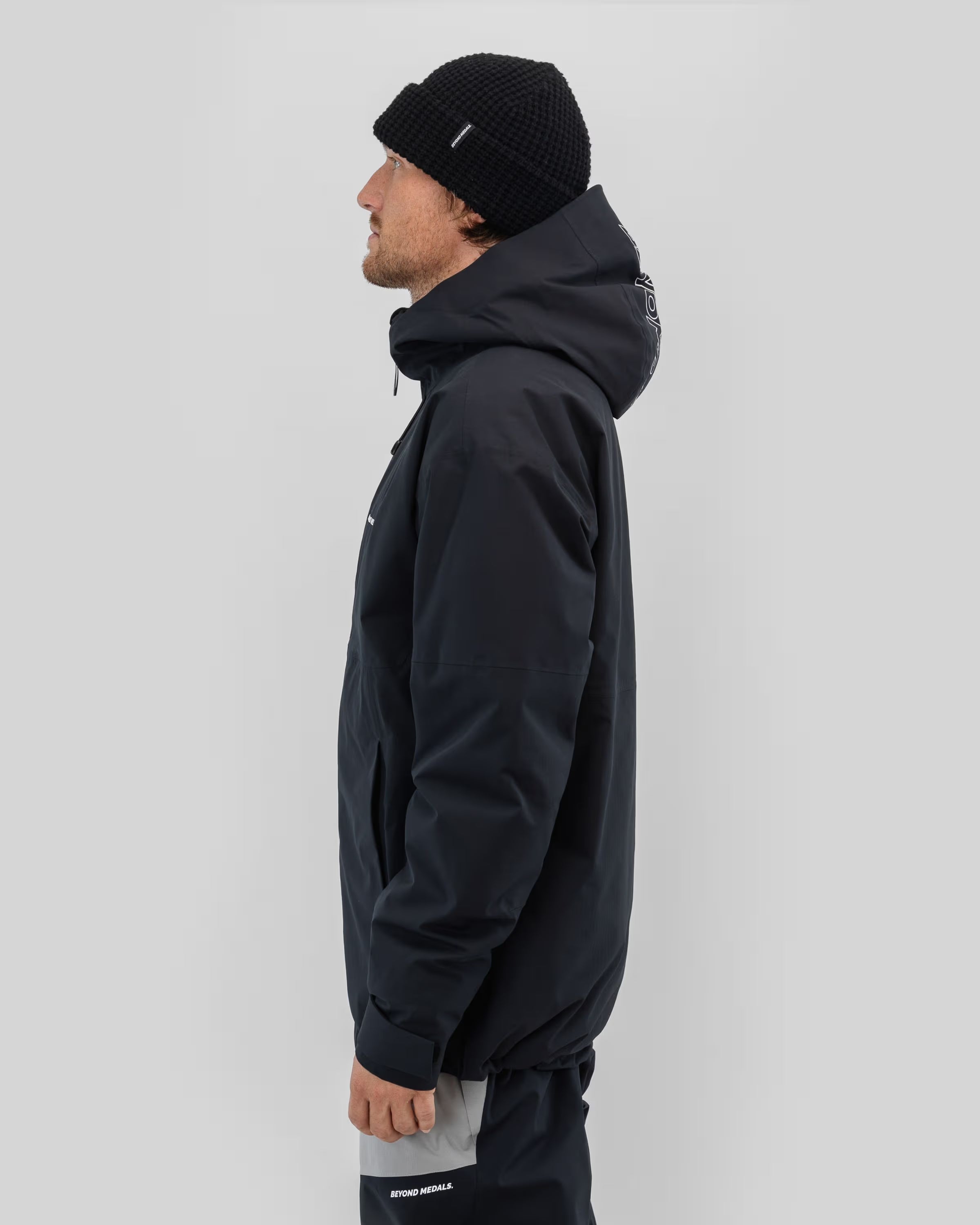 Beyond Medals Fullzip Jacket 2L - Black