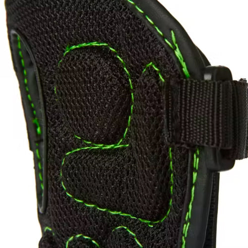 Snowboarding DEMON Flex Wrist Guards