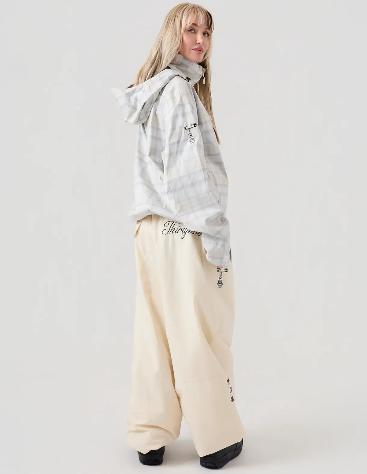Thirtytwo JIB Unisex Jacket- Black Or off White