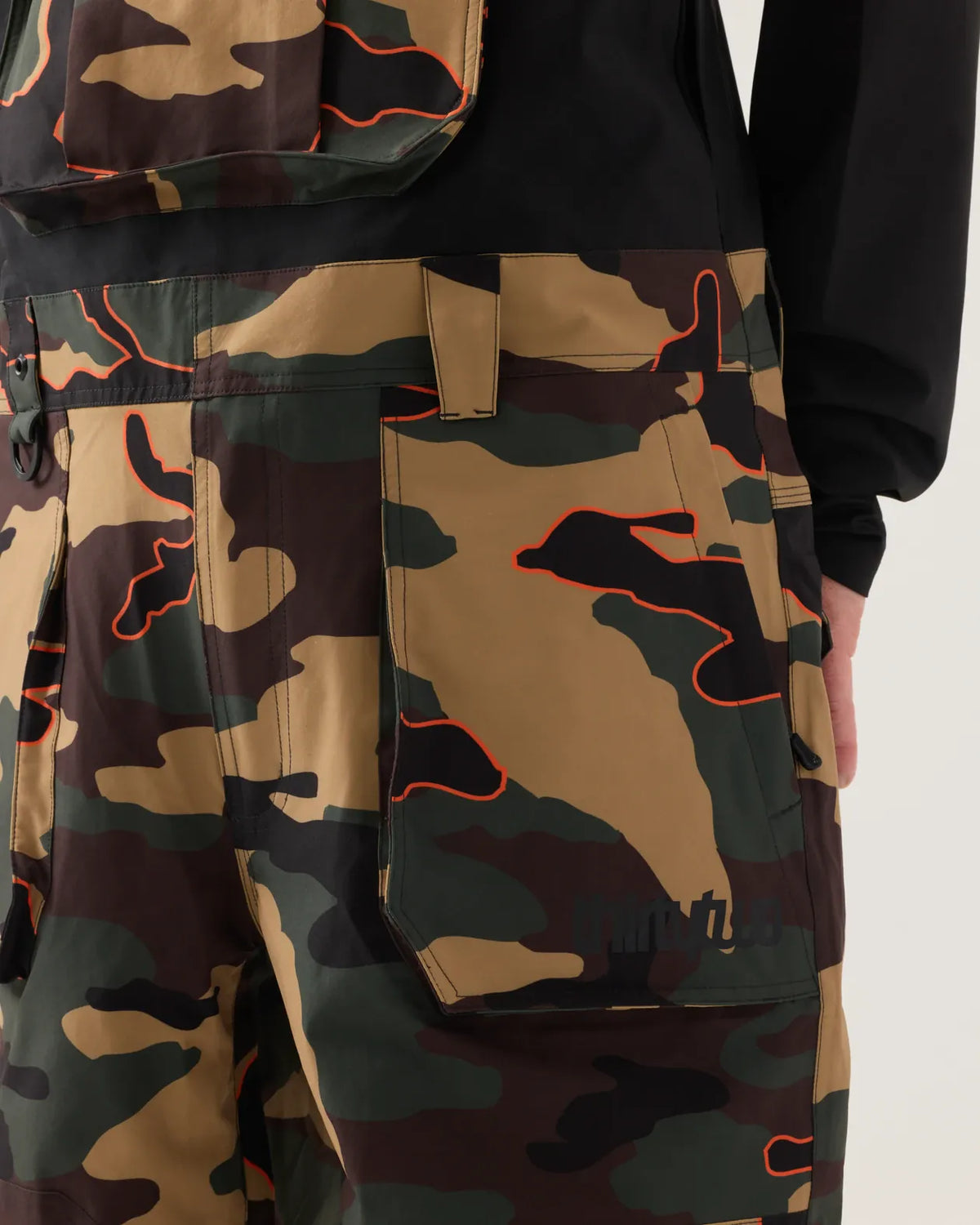 Thirtytwo BASEMENT BIB - Black, Camo, Metal