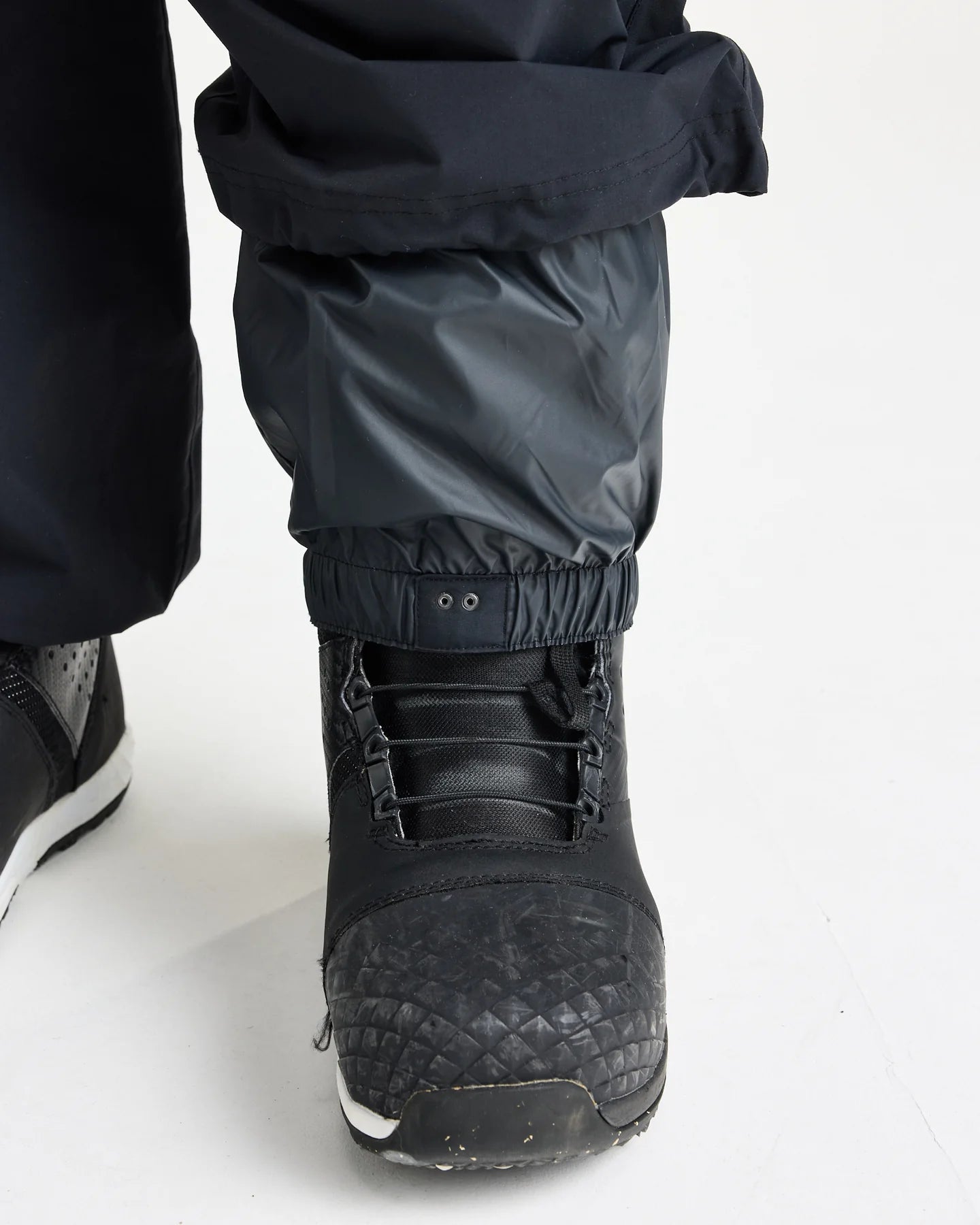 YUKI THREADS Hot Lap Pant - Black