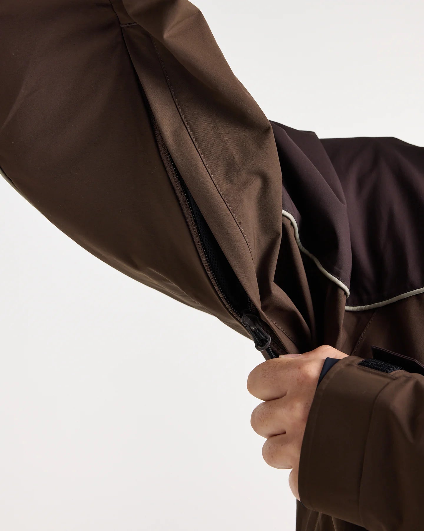 YUKI THREADS Mobbin Jacket - Brown