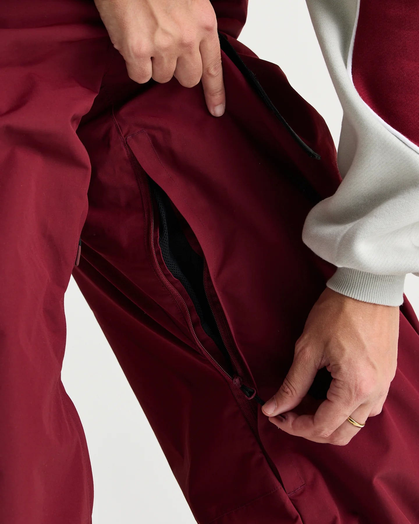 YUKI THREADS Mobbin Pant - Merlot