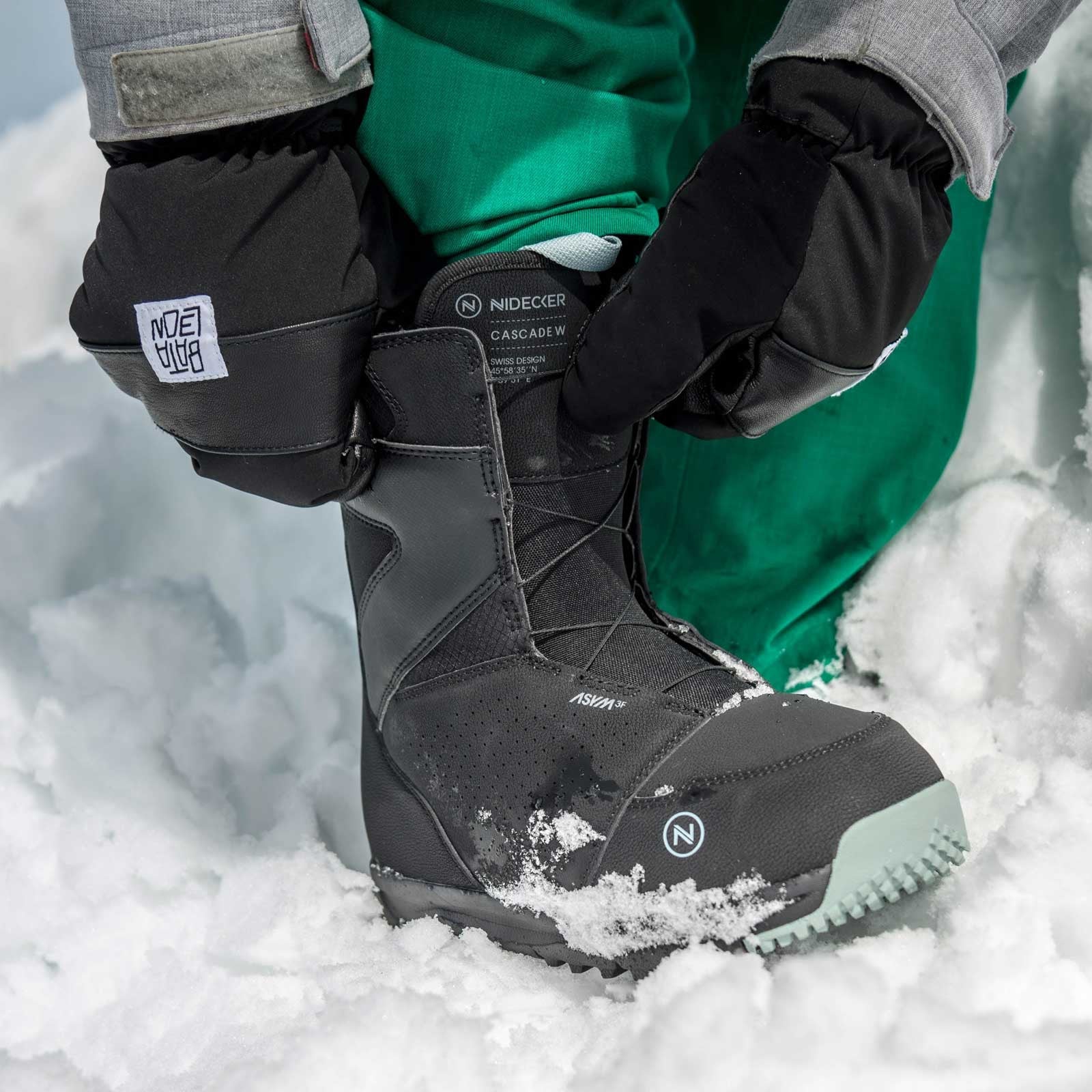 Snowboard Boots CASCADE NIDECKER, Womens - Black