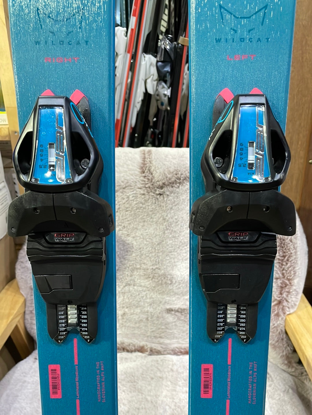 SKIS ELAN WILDCAT 76 Skis & Bindings Bundle