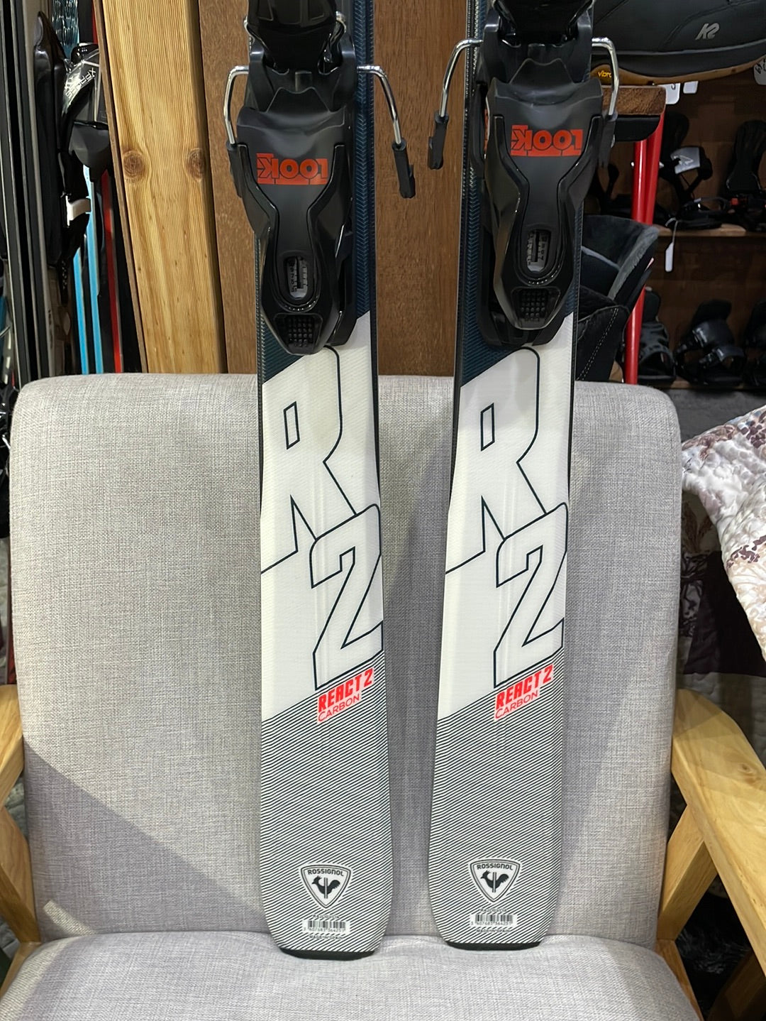Skis Rossignol React R2 Carbon, On Piste 170cm Skis & Bindings
