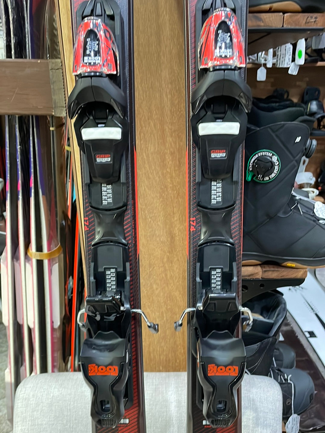 Skis Rossignol All Mountain Skis Experience 80CI & Bindings Bundles