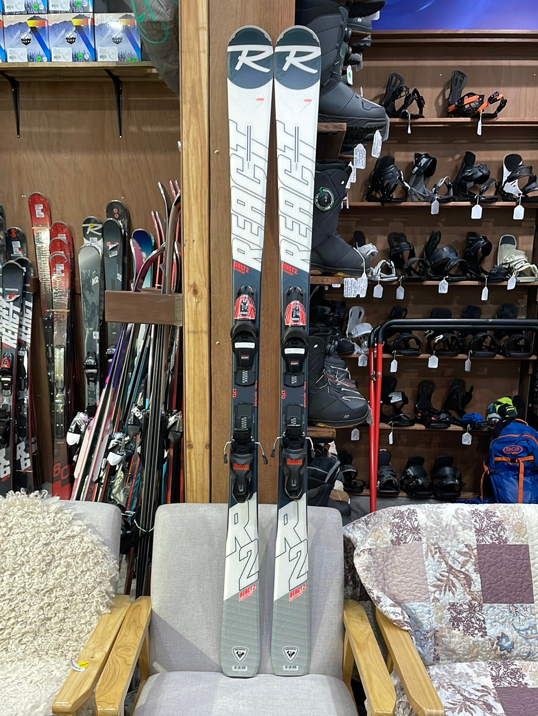 Skis Rossignol React R2 Carbon, On Piste 170cm Skis & Bindings