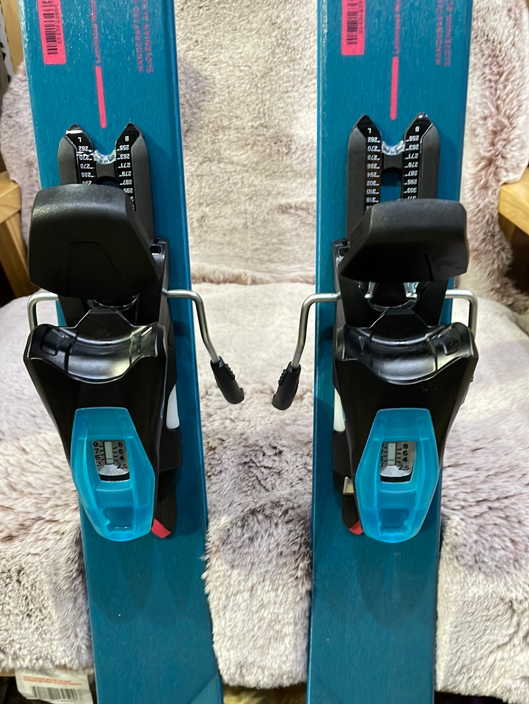 SKIS ELAN WILDCAT 76 Skis & Bindings Bundle