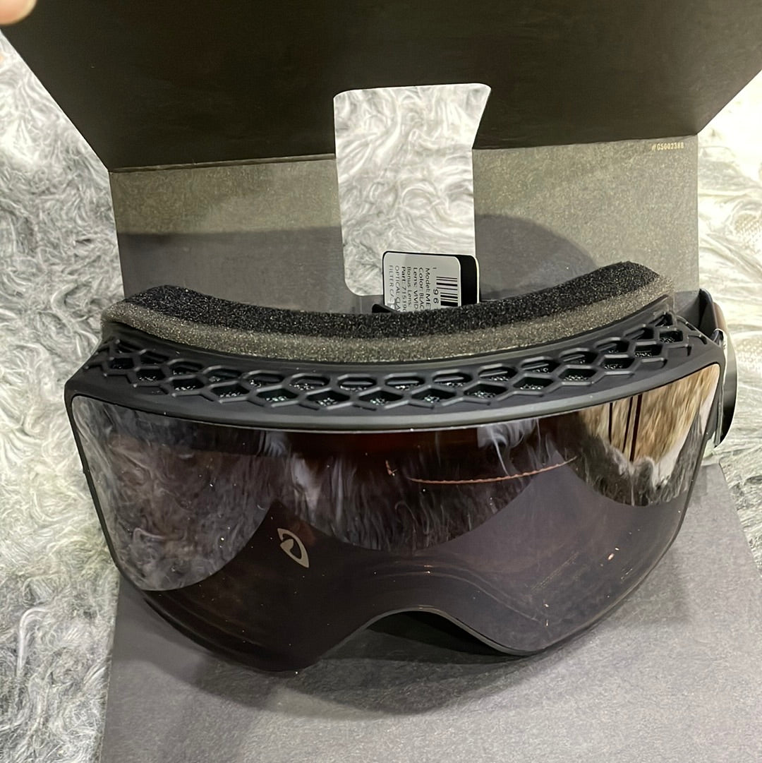 Snow Goggles METHOD GIRO Black Cloud Dust / Vivid Smoke + Infrared