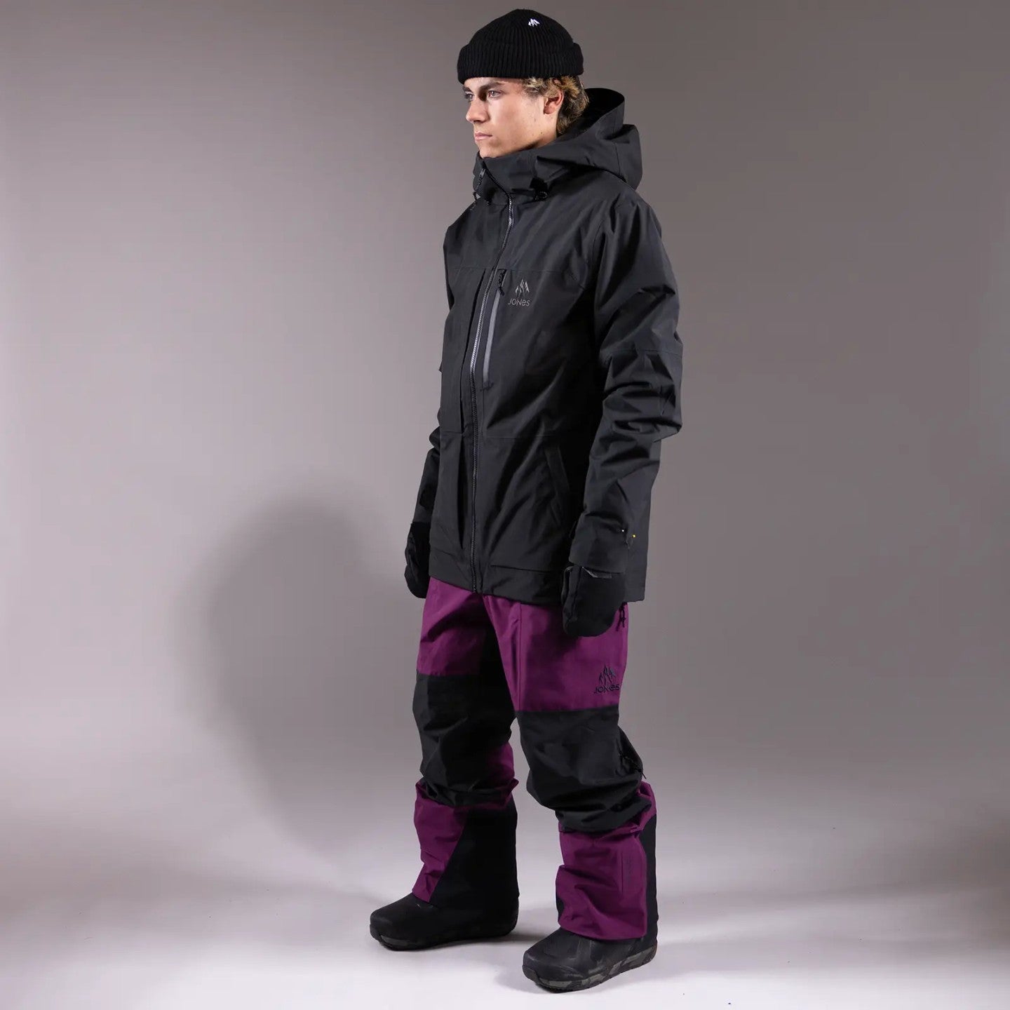 Snow Jacket JONES Mountain Surf Insulated Jacket- Mens, Black 2025