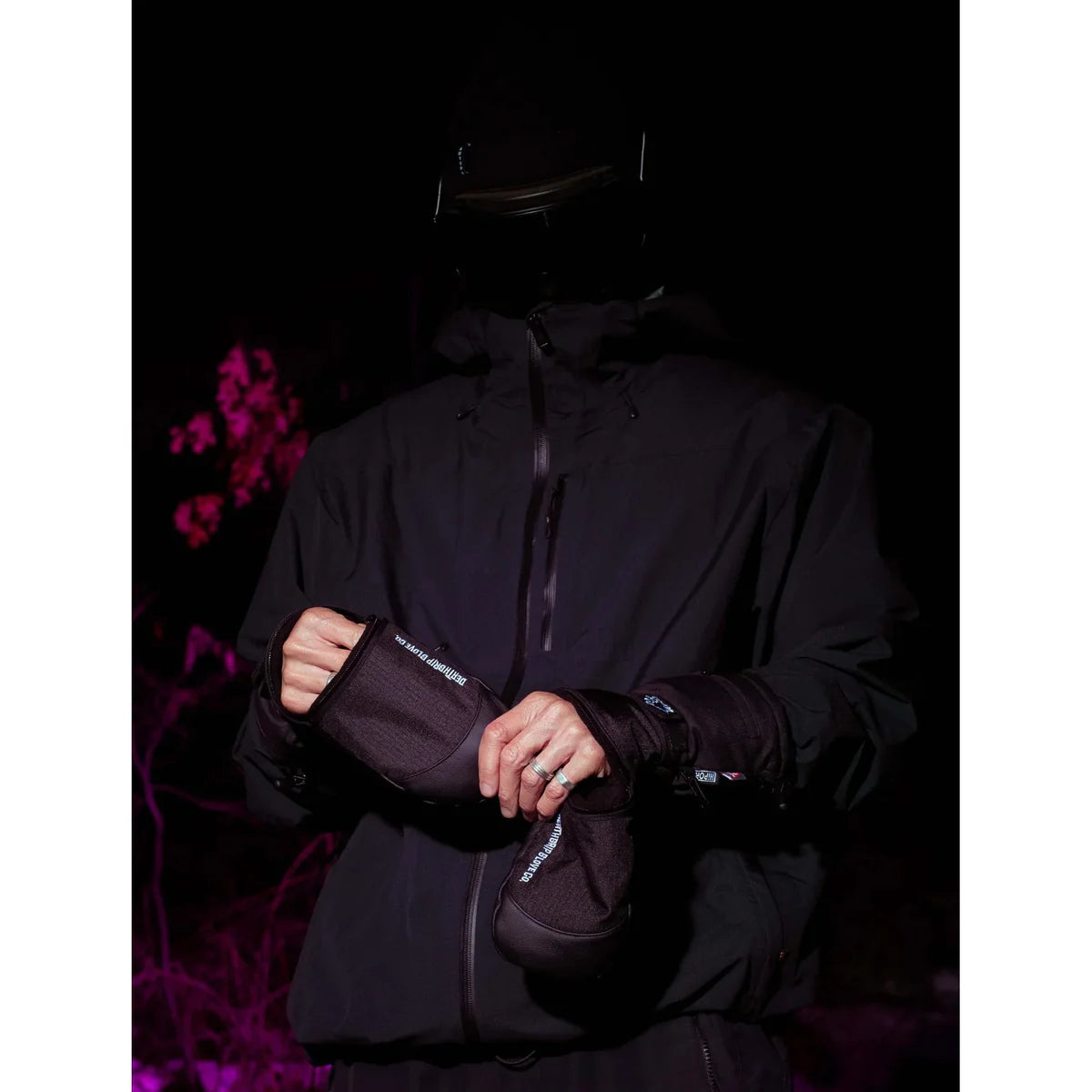 Deathgrip Warewolf Mitt - Black