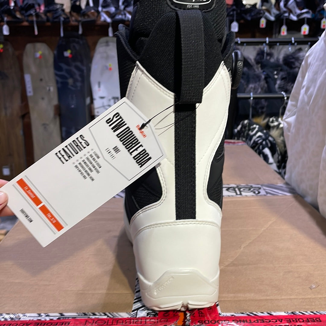 Snowboard Boots THIRTYTWO STW Double Boa, Mens- Black White