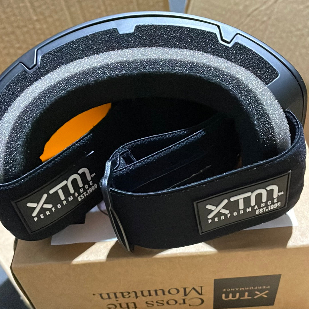Snow Goggles XTM Zephyr Adults Ski Goggles- Black