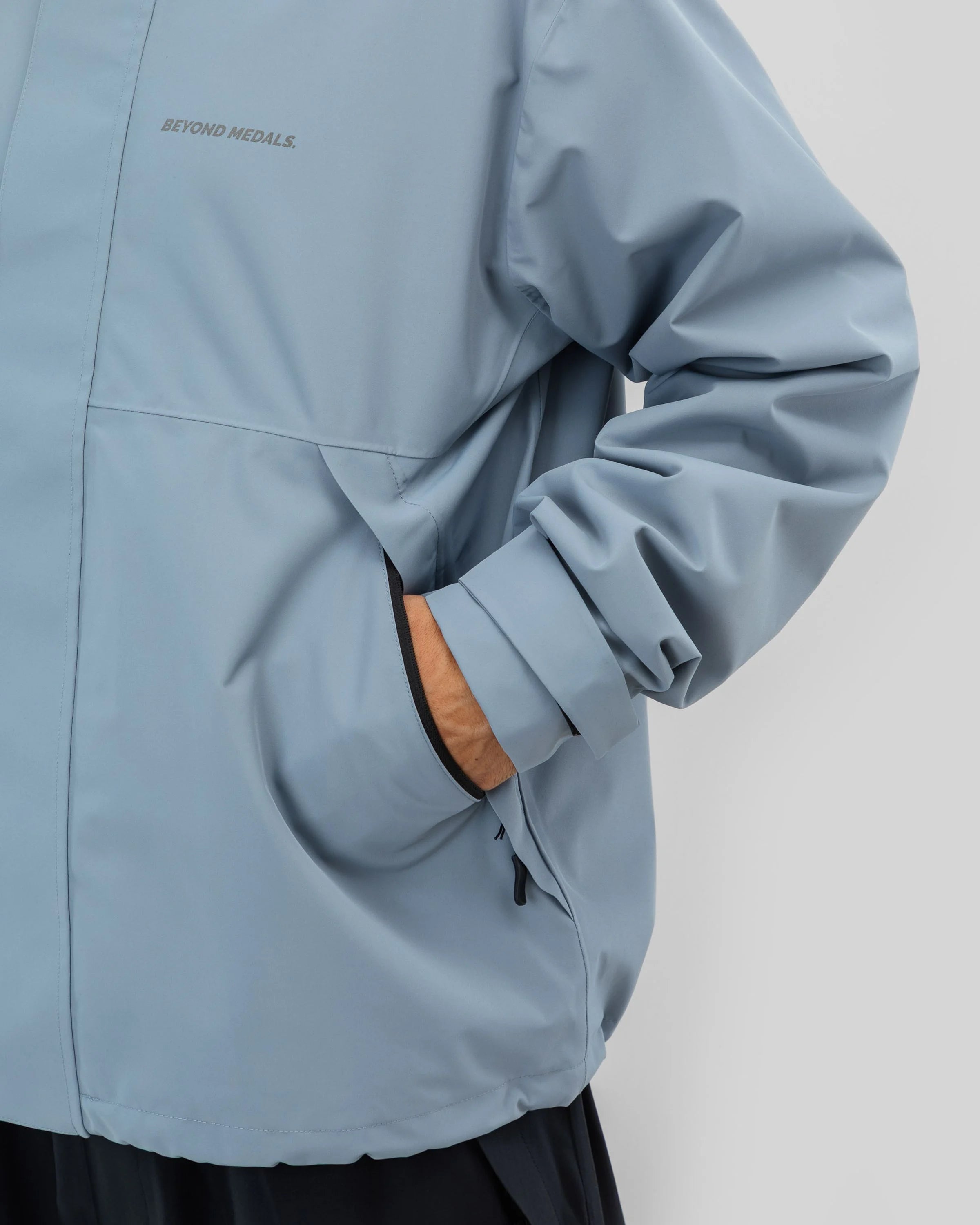 Beyond Medals The Jacket 2L - Pale Blue