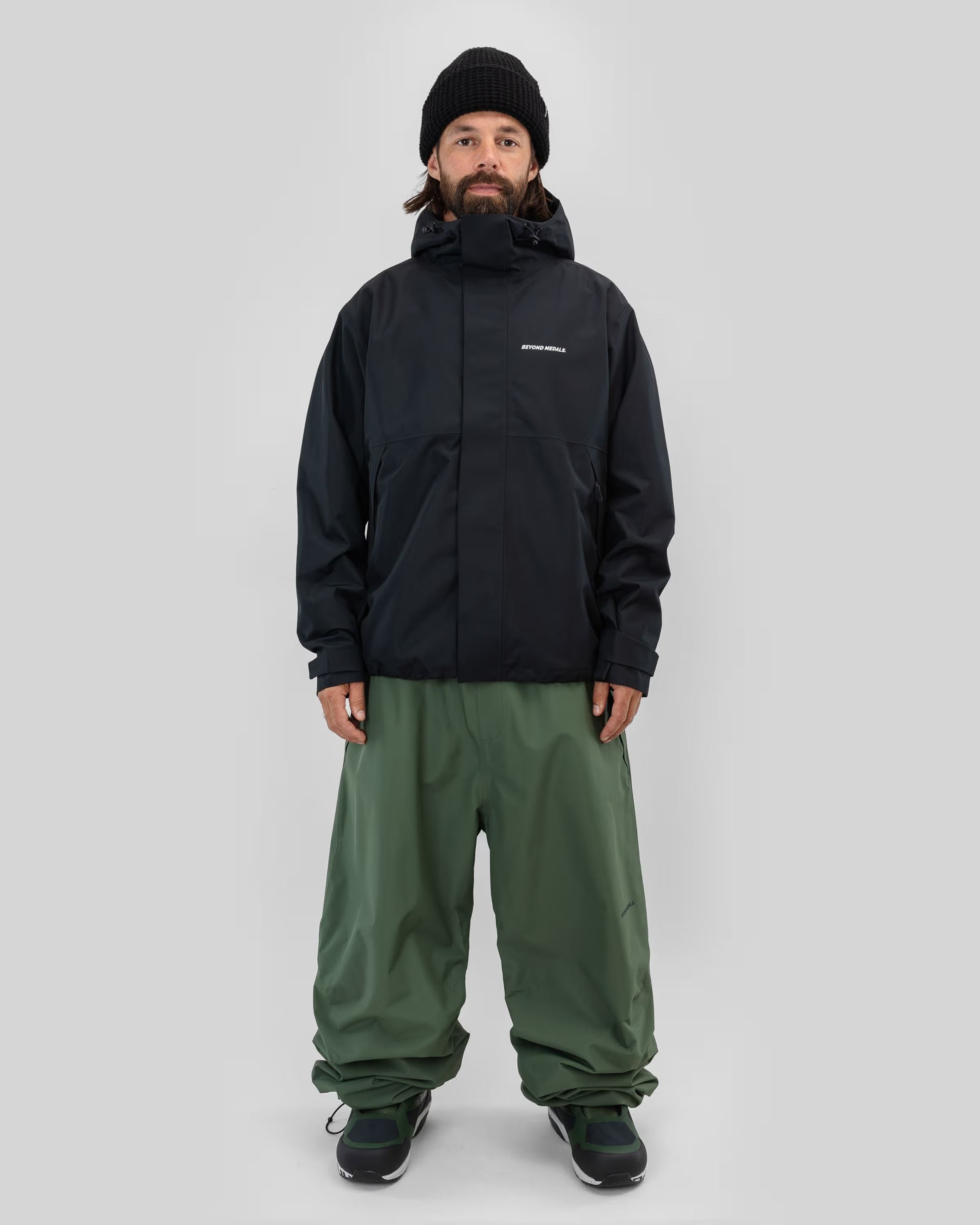 Beyond Medals The Jacket 2L - Black