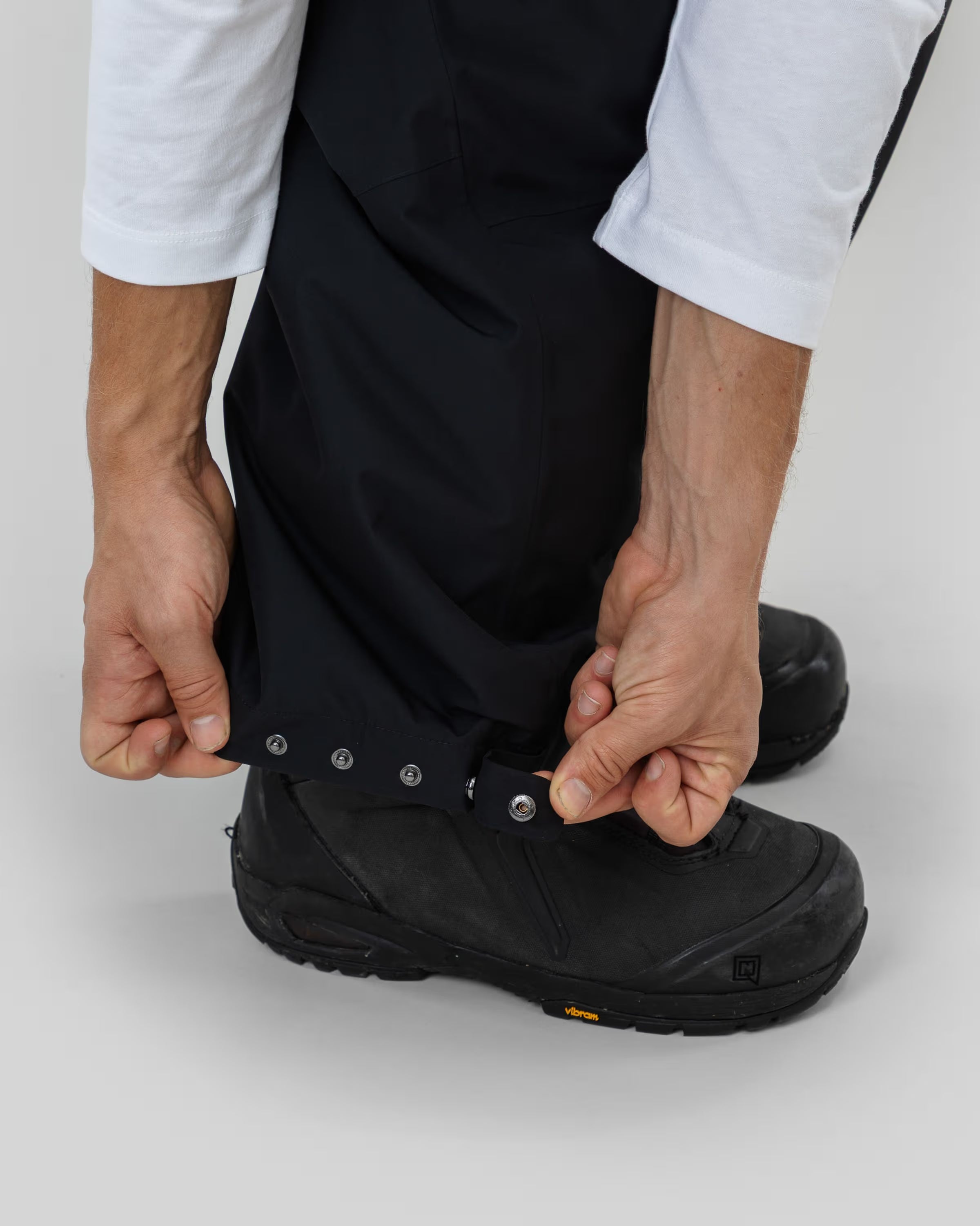 Beyond Medals Nostaliga Pants 2L - Black