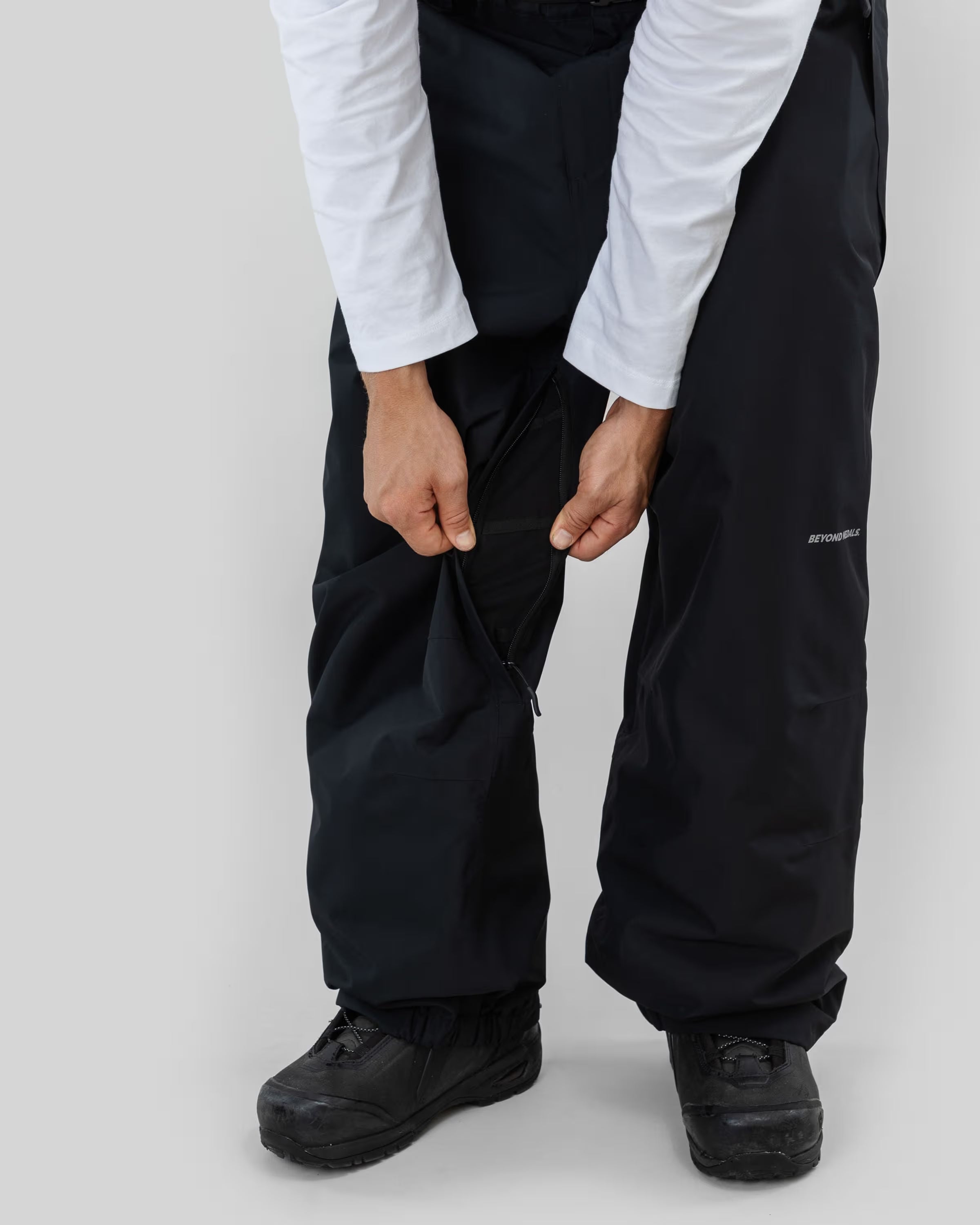 Beyond Medals Nostaliga Pants 2L - Black