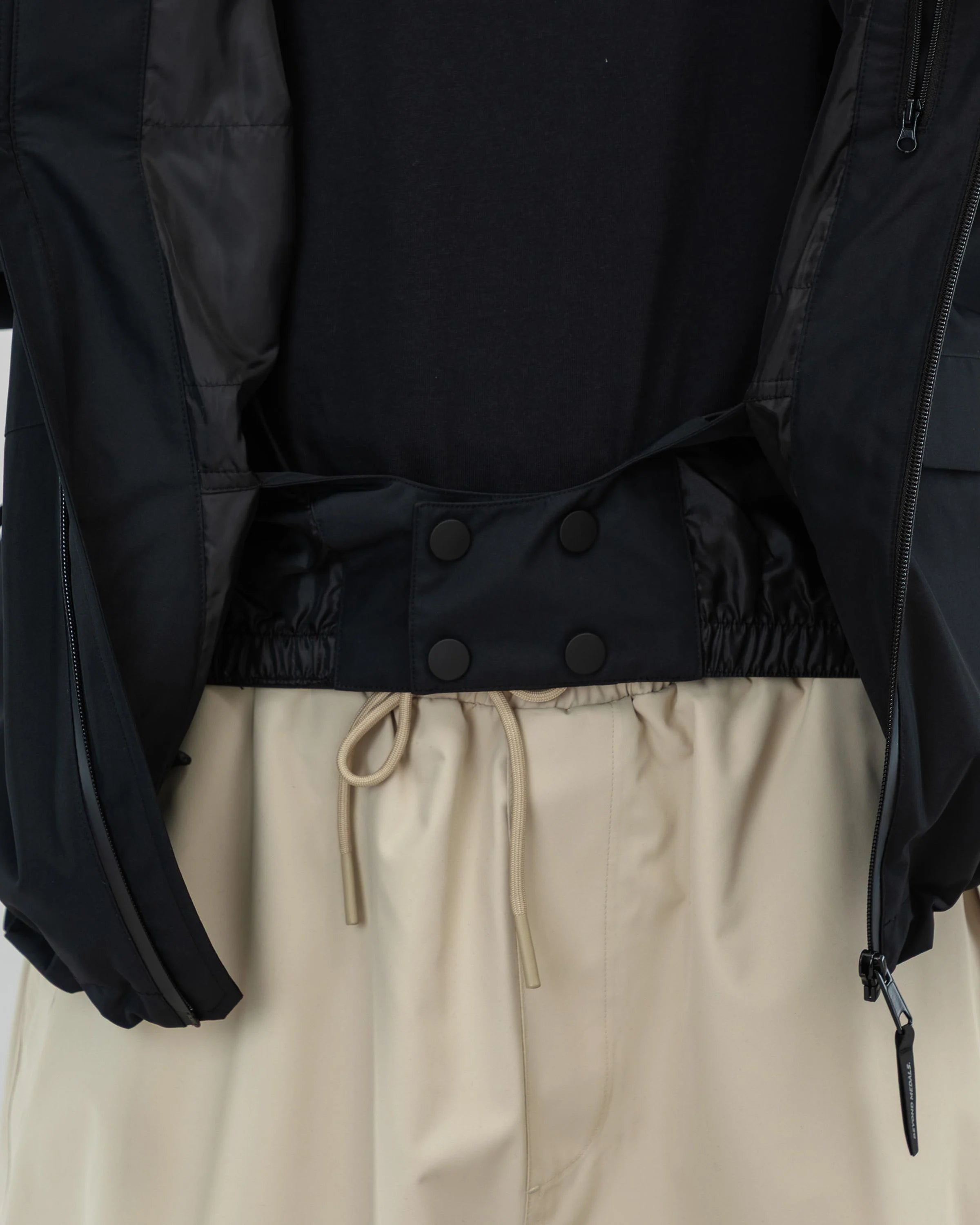 Beyond Medals Nostalgia Jacket 2L- Black