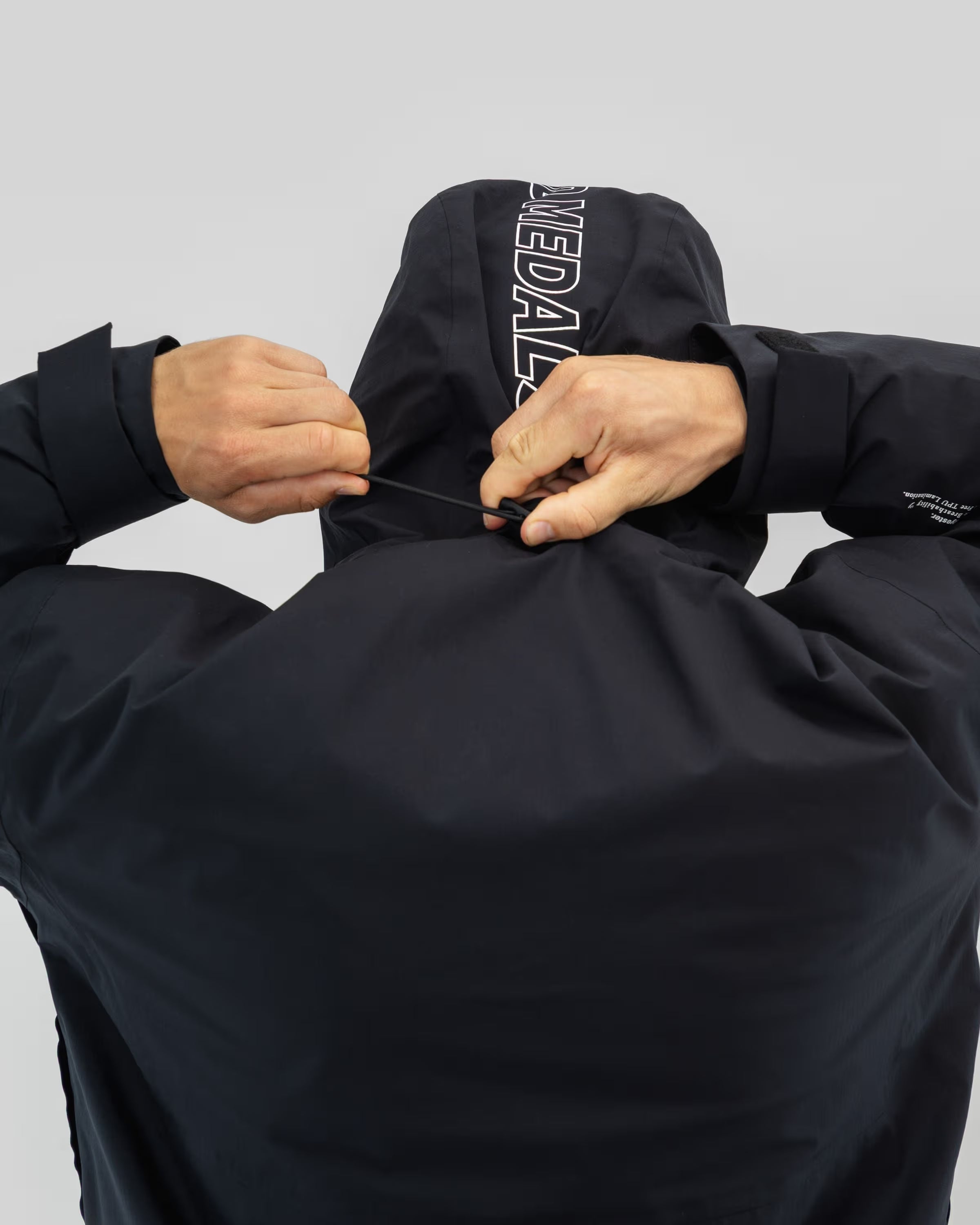 Beyond Medals Fullzip Jacket 2L - Black