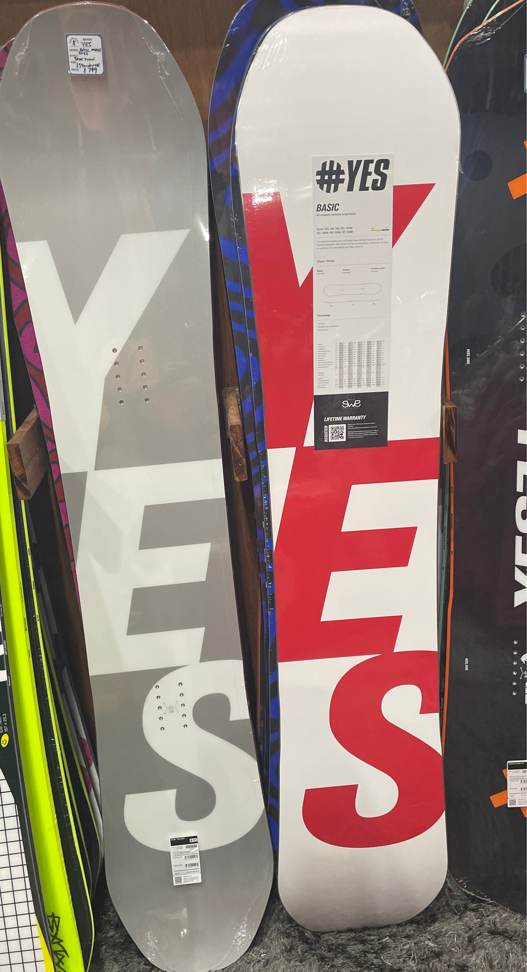 Snowboard YES Basic 2026