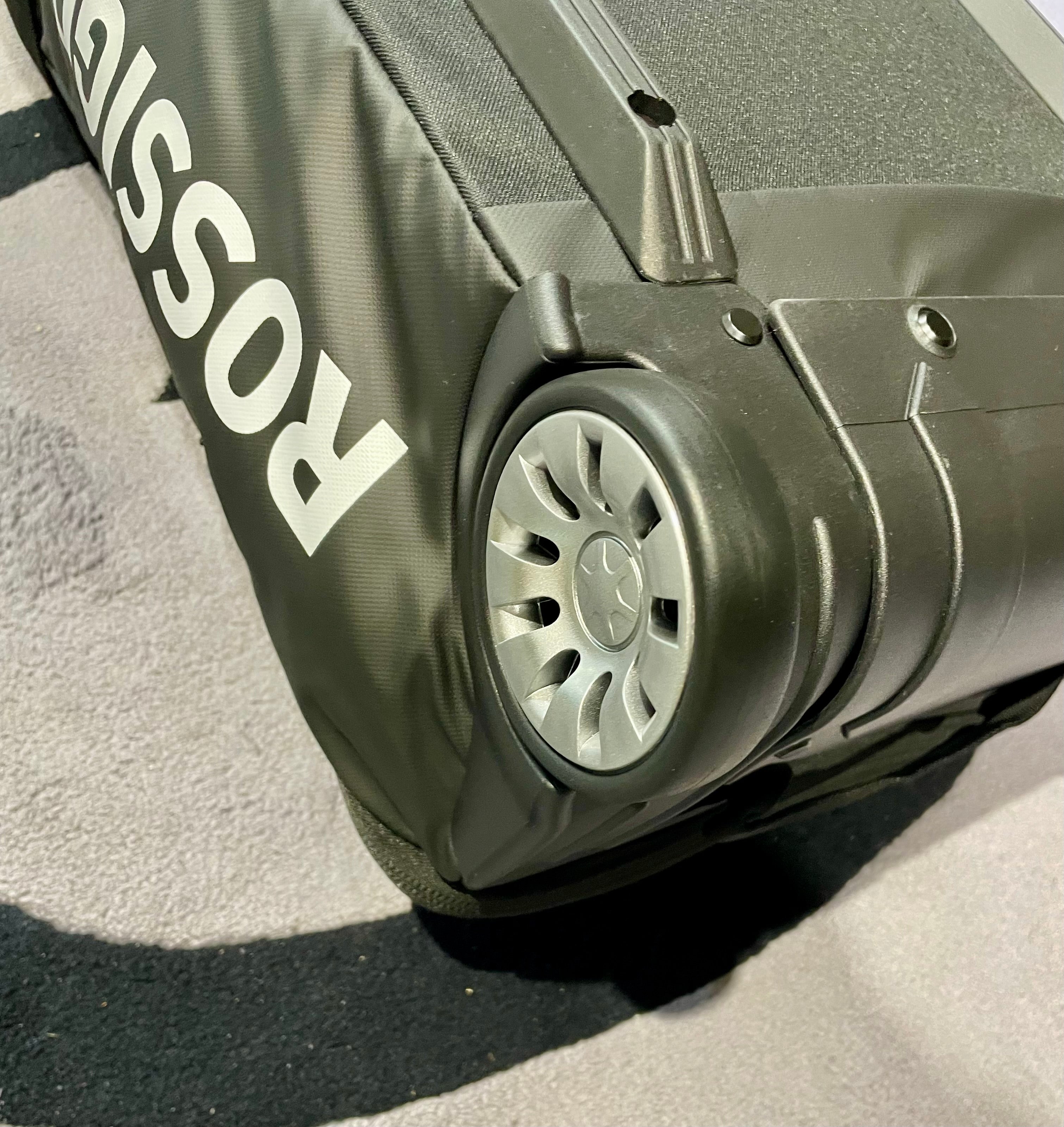 Snowboard Bag BLACK OPS Wheelie Bag 170cm Upto 3 Boards.