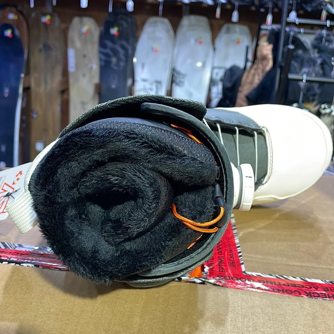 Snowboard Boots THIRTYTWO STW Double Boa, Womens- White Camo