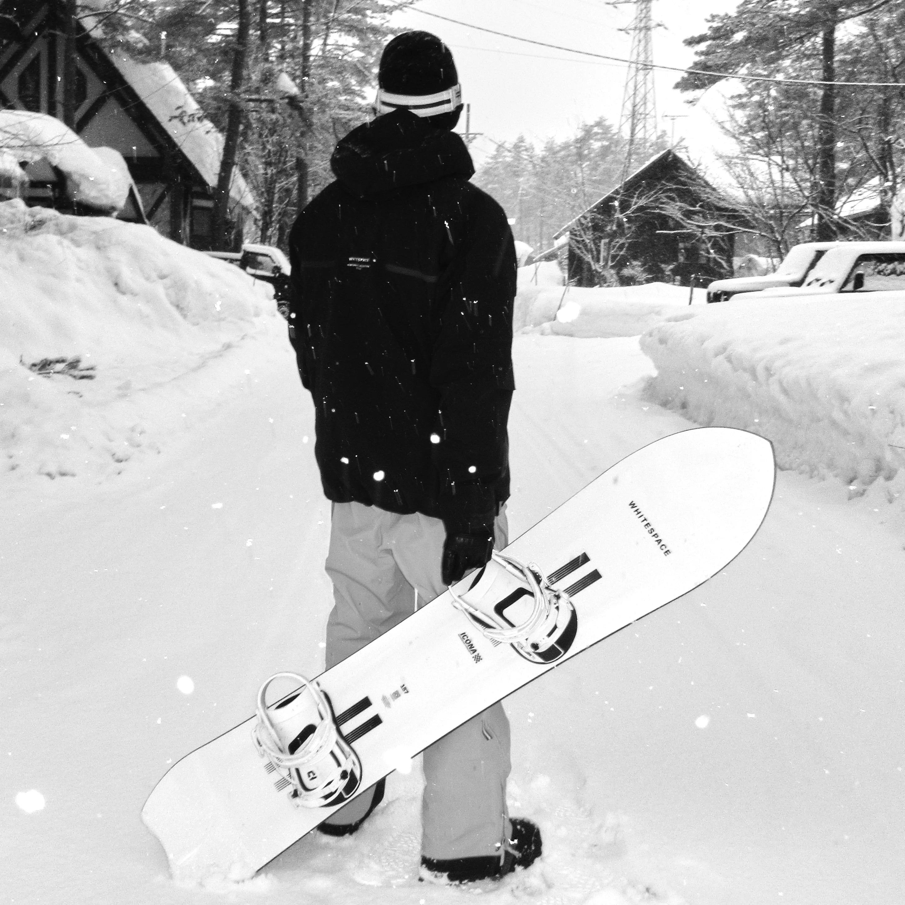 Whitespace ICONA Mono 157cm Snowboard NEW