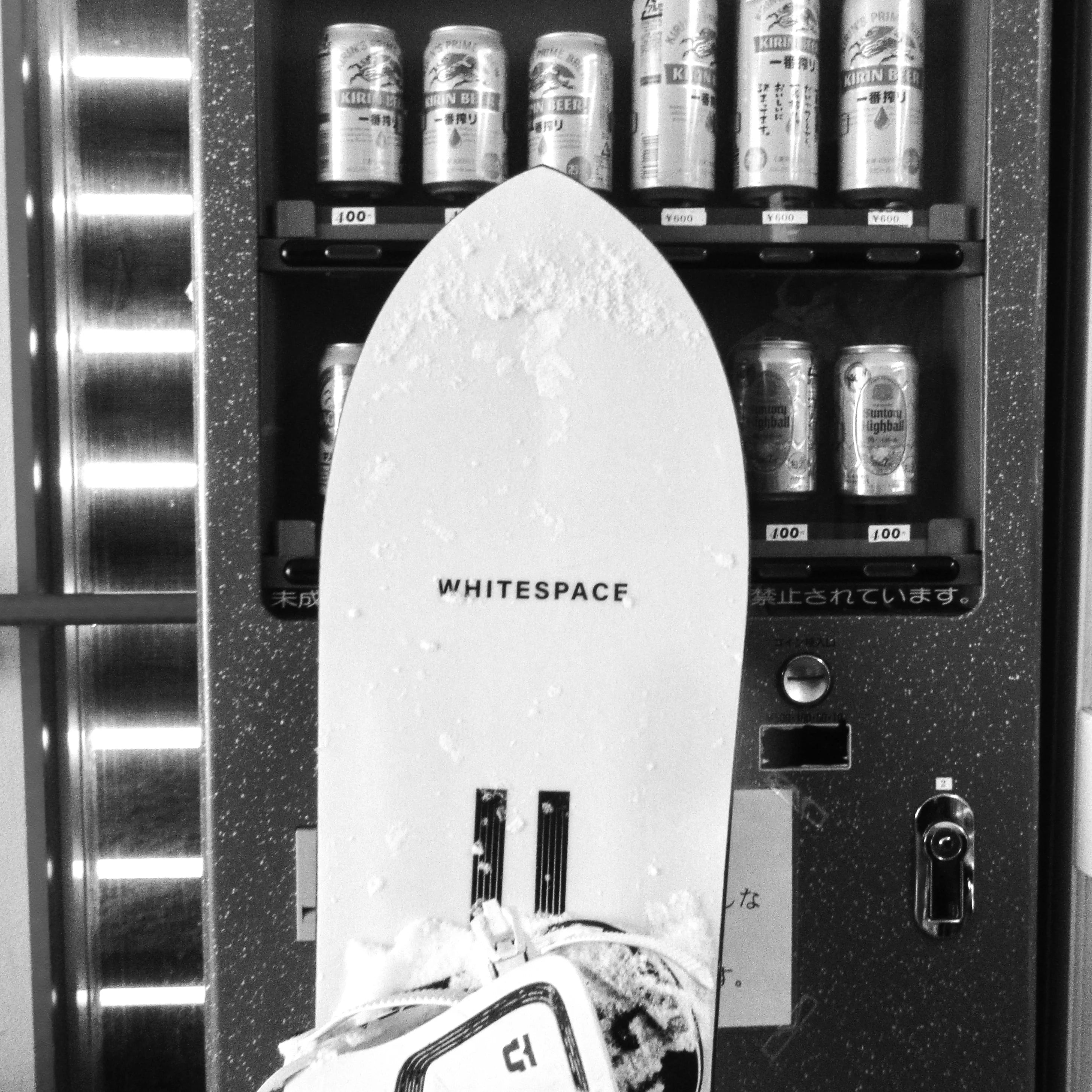 Whitespace ICONA Mono 157cm Snowboard NEW