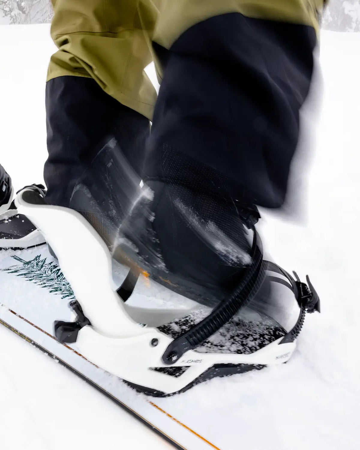 JONES Mercury FASE® Snowboard Binding- Cloud White
