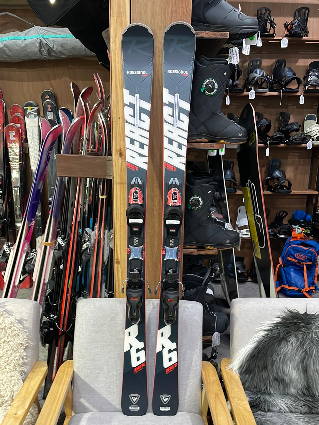 Skis Rossignol On Piste Skis React R6 & Bindings Bundle