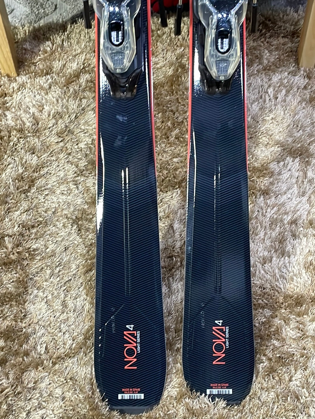 Skis NOVA 4 ROSSIGNOL 162cm Skis CA & Bindings Bundle