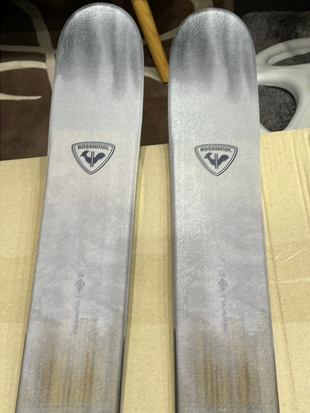 Skis ROSSIGNOL RALLYBIRD 90 Pro Skis & Bindings Bundle