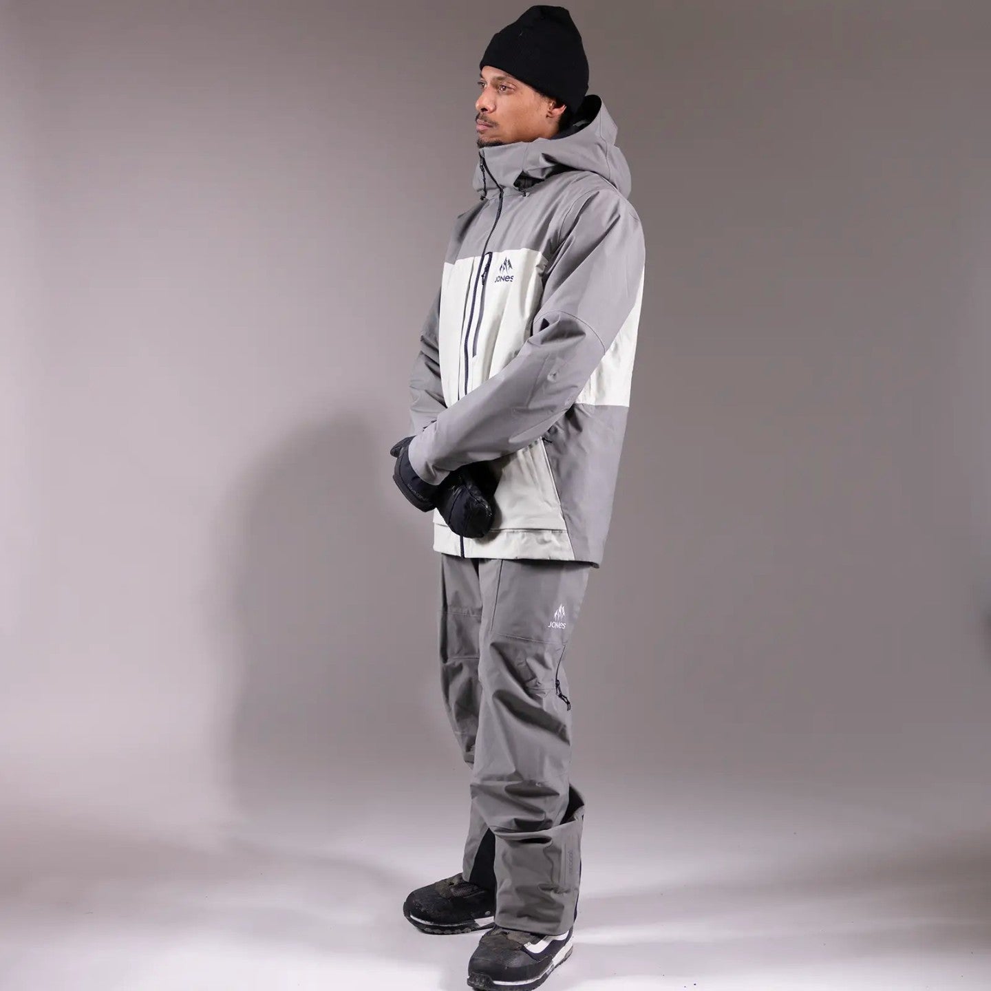 Snow Jacket JONES Mountain Surf Insulated Jacket- Mens, Smoke Grey 2025